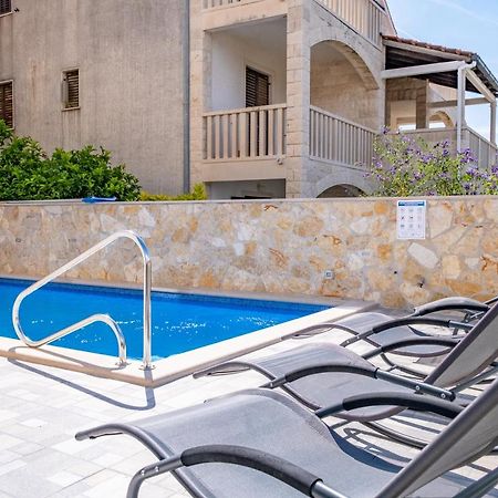 Luxury Apartment "Blue Diamond" Postira Εξωτερικό φωτογραφία