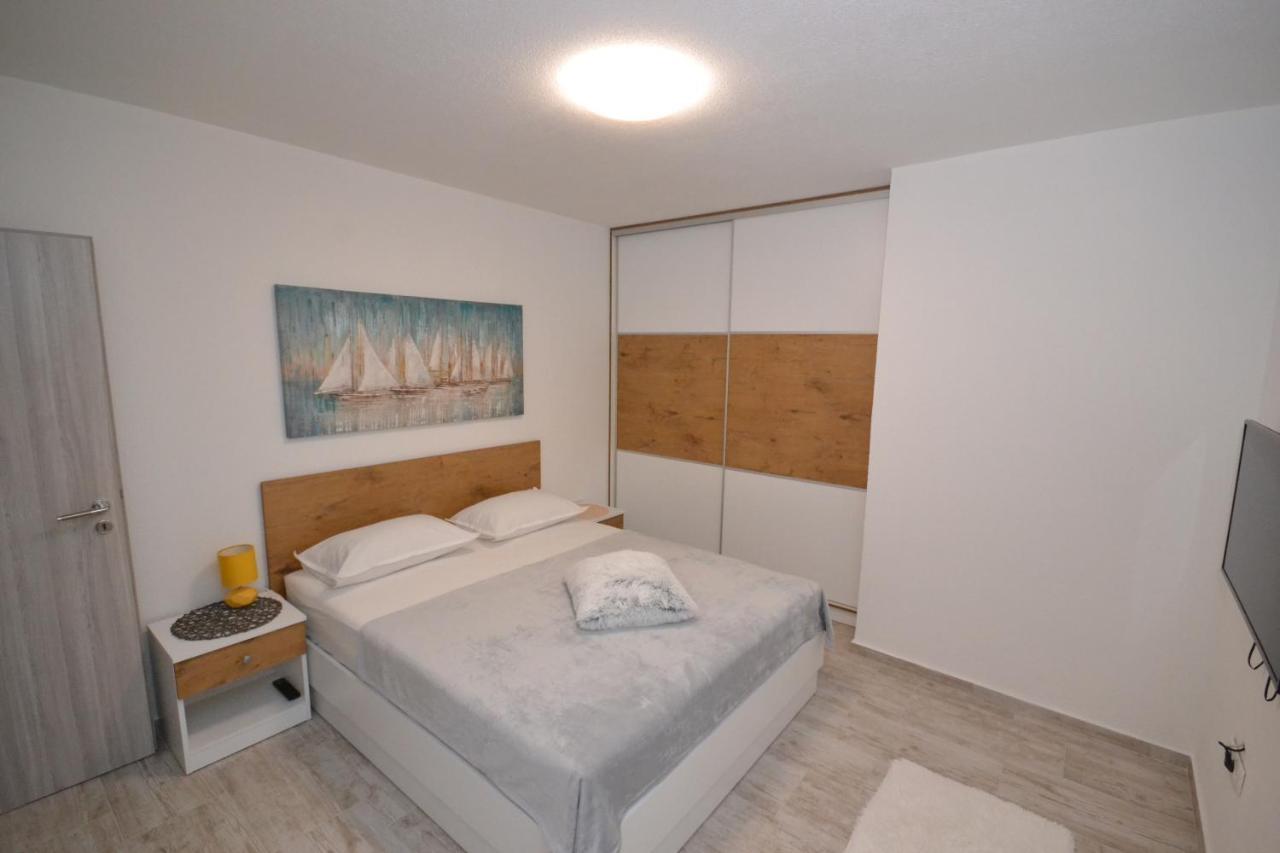 Luxury Apartment "Blue Diamond" Postira Εξωτερικό φωτογραφία