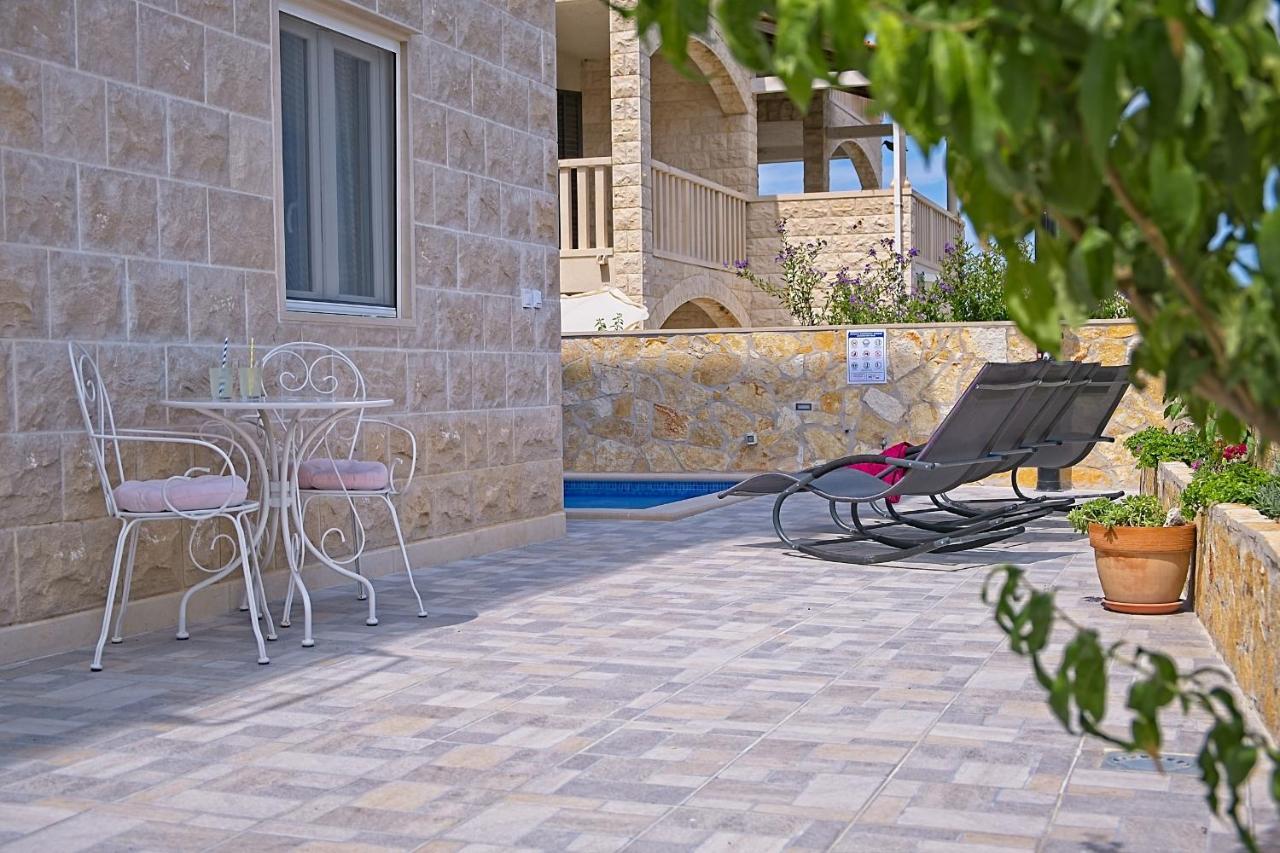 Luxury Apartment "Blue Diamond" Postira Εξωτερικό φωτογραφία