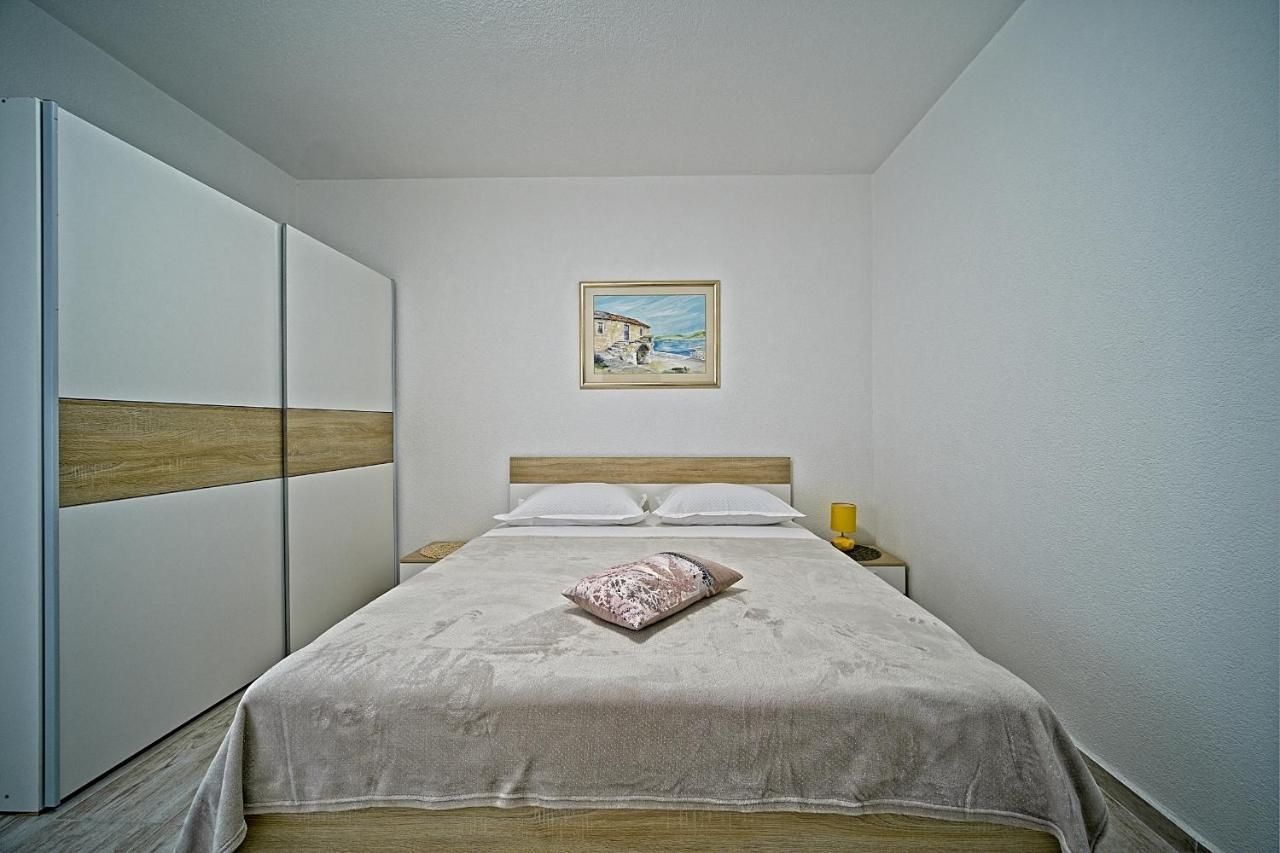 Luxury Apartment "Blue Diamond" Postira Εξωτερικό φωτογραφία