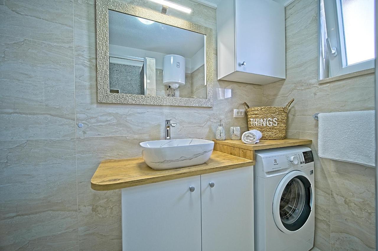 Luxury Apartment "Blue Diamond" Postira Εξωτερικό φωτογραφία
