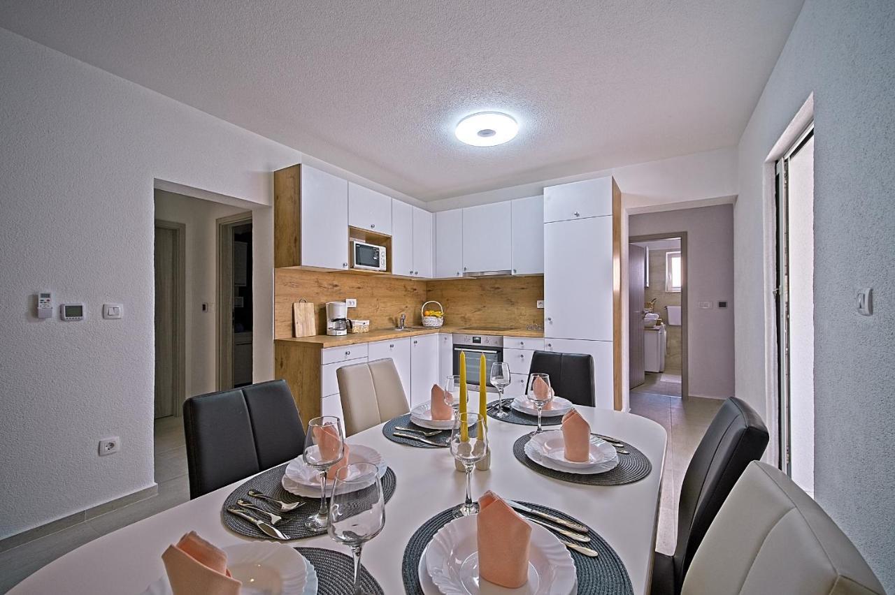 Luxury Apartment "Blue Diamond" Postira Εξωτερικό φωτογραφία