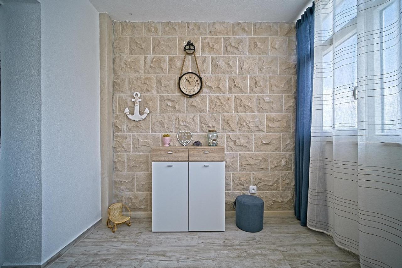 Luxury Apartment "Blue Diamond" Postira Εξωτερικό φωτογραφία